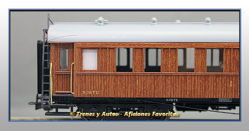 Coche pasajeros madera Largo Recorrido AAfhv-27 - Norte